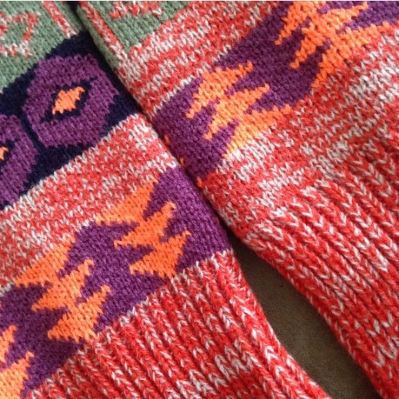 LAST PAIR Aztec leg warmers!! - Picture 2 of 3